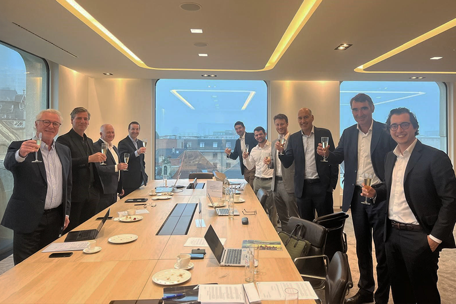 Lambda-X Verhaert High-Tech full acquisition